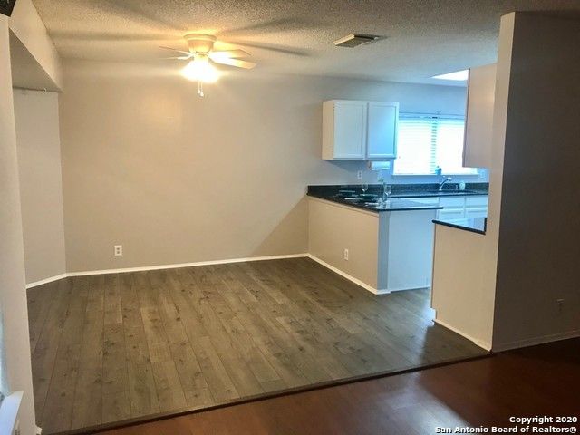 8050 SWINDOW CIR, Converse, TX 78109