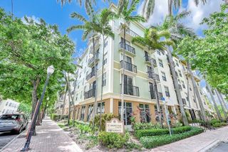 1900 Van Buren Street 113B, Hollywood, FL 33020