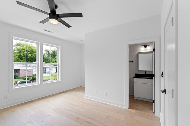 916D 32nd Ave, N, Nashville, TN 37209