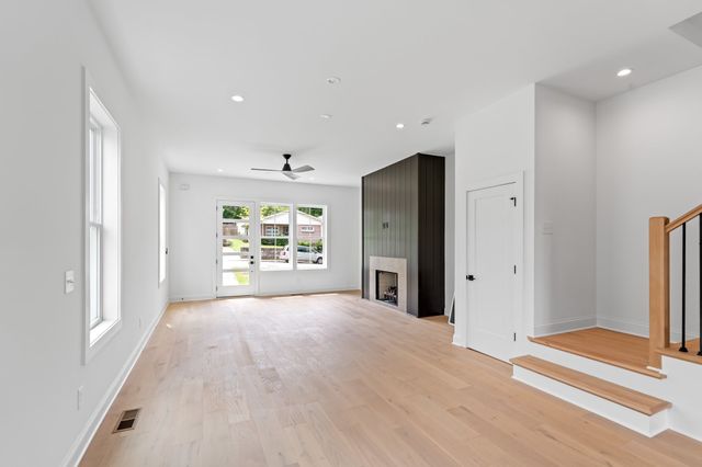 916D 32nd Ave, N, Nashville, TN 37209