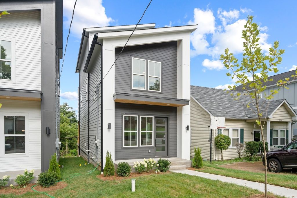 916D 32nd Ave, N, Nashville, TN 37209