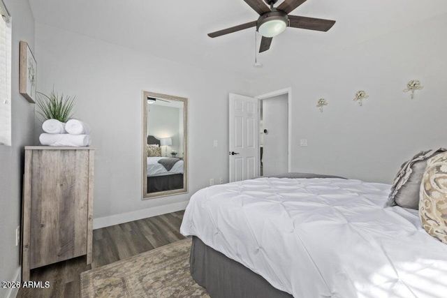 10617 W DALEY Lane, Peoria, AZ 85383