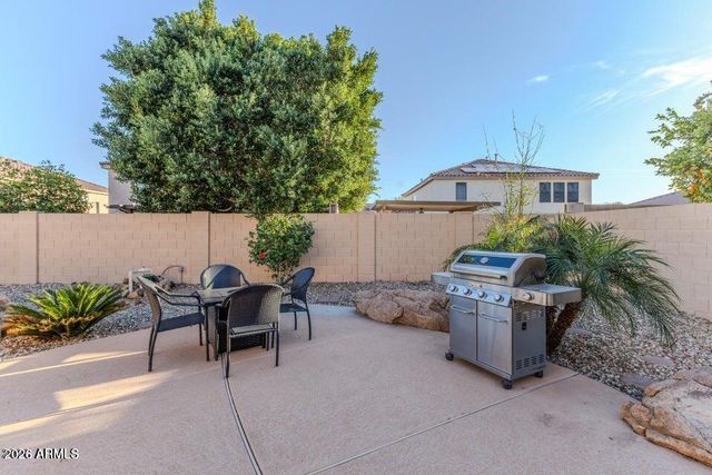 10617 W DALEY Lane, Peoria, AZ 85383