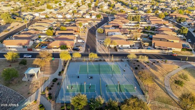 10617 W DALEY Lane, Peoria, AZ 85383