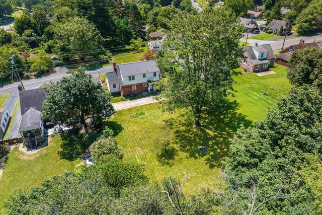 810 REID ST, Staunton, VA 24401