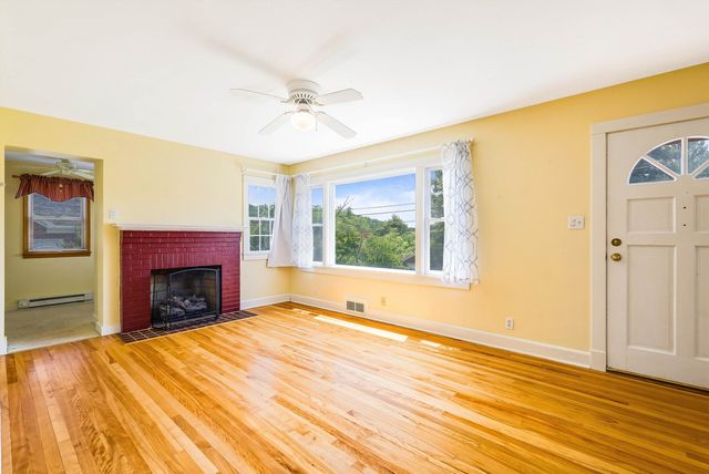 810 REID ST, Staunton, VA 24401