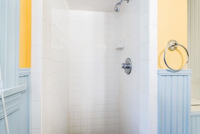 810 REID ST, Staunton, VA 24401