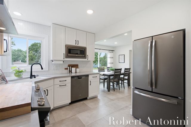 3148 Amon Avenue, Grand Rapids, MI 49525