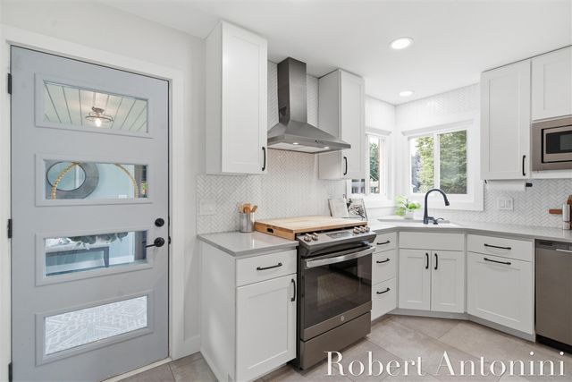 3148 Amon Avenue, Grand Rapids, MI 49525
