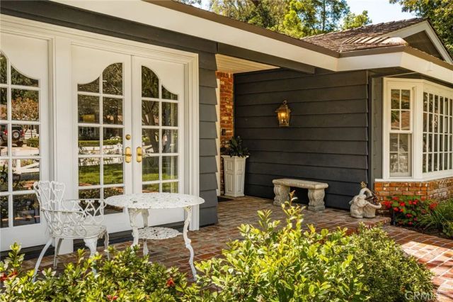 2162 Racquet Hill, North Tustin, CA 92705