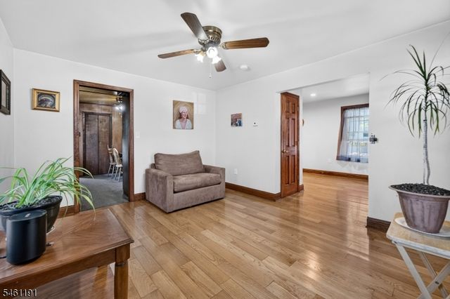 488 Harris Ave, Middlesex Boro, NJ 08846