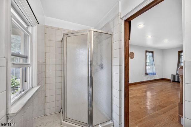 488 Harris Ave, Middlesex Boro, NJ 08846