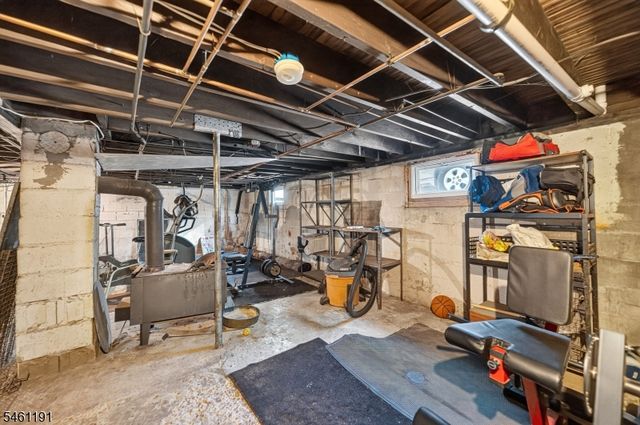 488 Harris Ave, Middlesex Boro, NJ 08846