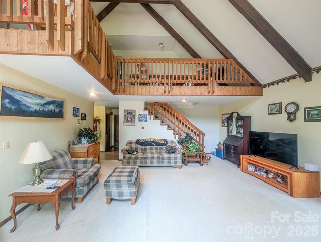 114 Dewberry Lane, Burnsville, NC 28705