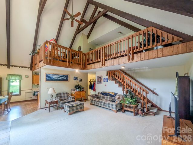 114 Dewberry Lane, Burnsville, NC 28705