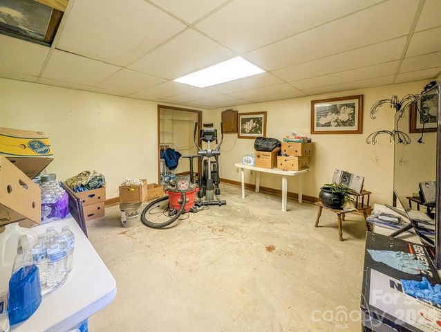 114 Dewberry Lane, Burnsville, NC 28705