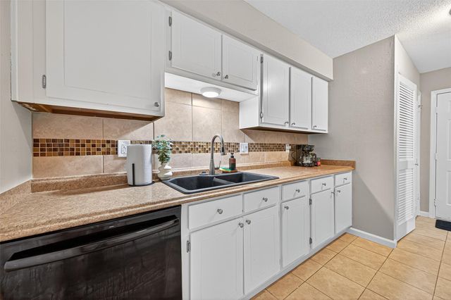 4064 Belle Park Drive 4064, Houston, TX 77072