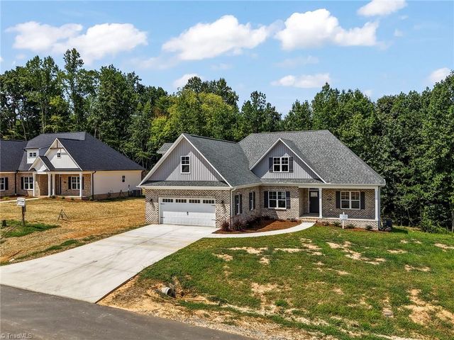 267 Cool Run, Lexington, NC 27295