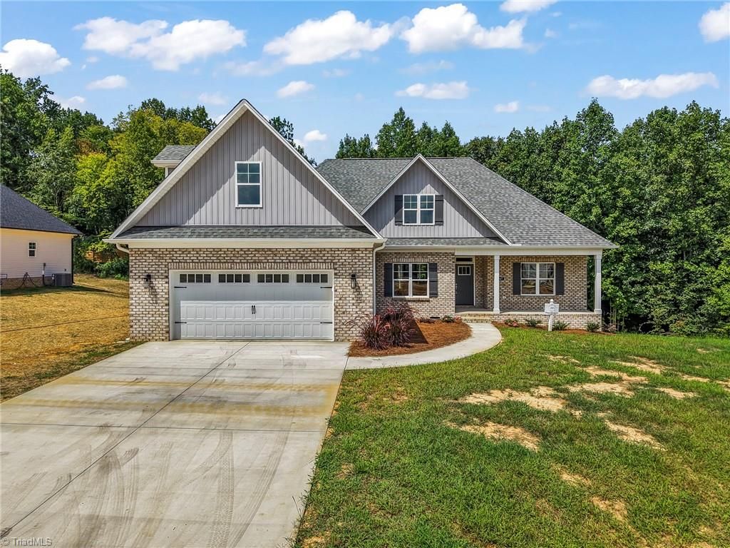 267 Cool Run, Lexington, NC 27295