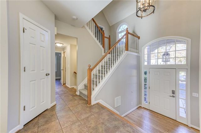1156 Grand Oaks NW Glen, Marietta, GA 30064