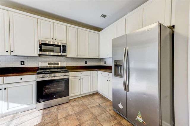 1156 Grand Oaks NW Glen, Marietta, GA 30064