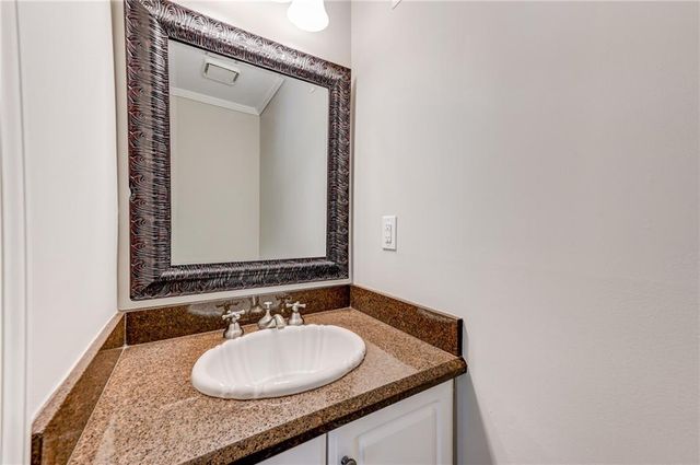 1156 Grand Oaks NW Glen, Marietta, GA 30064