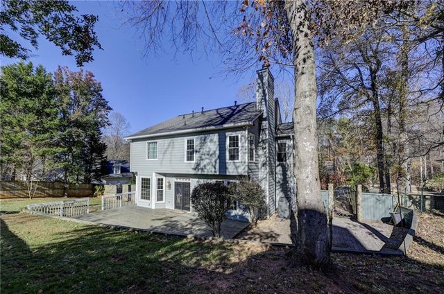 1156 Grand Oaks NW Glen, Marietta, GA 30064