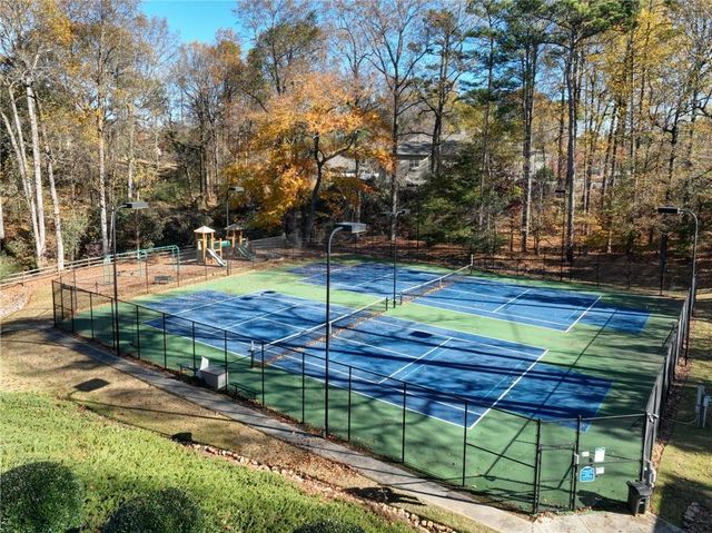 1156 Grand Oaks NW Glen, Marietta, GA 30064