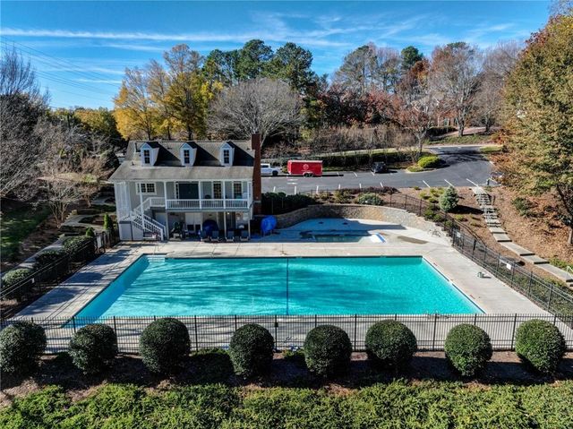 1156 Grand Oaks NW Glen, Marietta, GA 30064