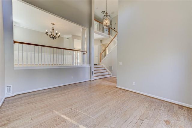 1156 Grand Oaks NW Glen, Marietta, GA 30064