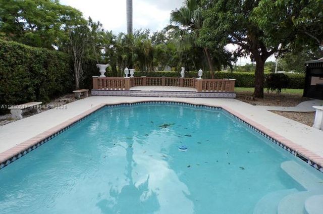 1015 S 14th Ave, Hollywood, FL 33020