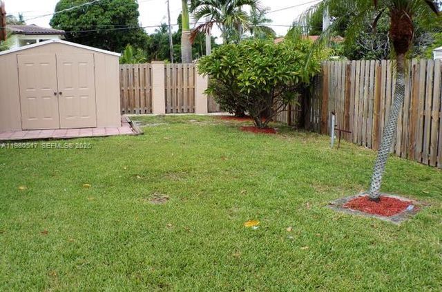 1015 S 14th Ave, Hollywood, FL 33020