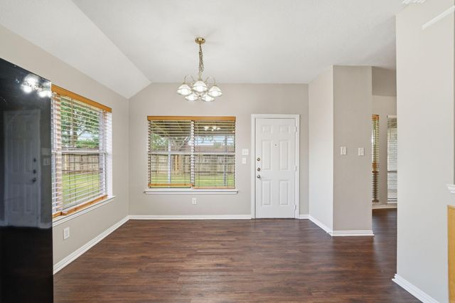 11 Crest, Houston, TX 77082