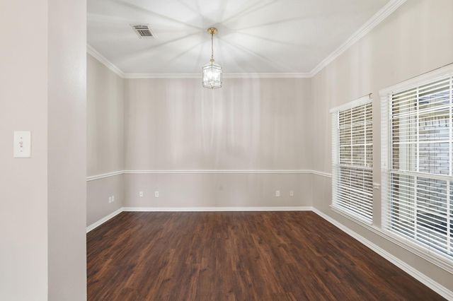 11 Crest, Houston, TX 77082