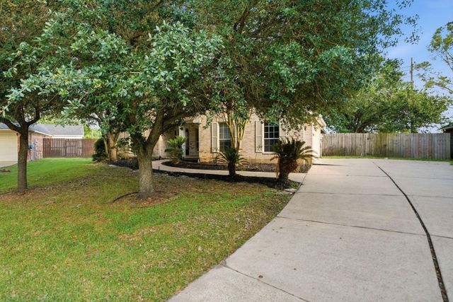 11 Crest, Houston, TX 77082