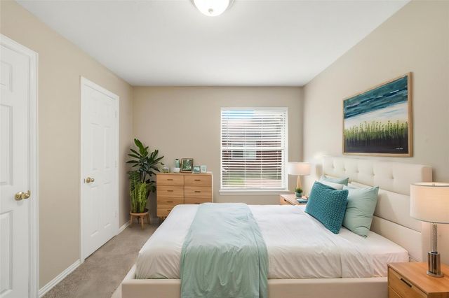 11 Crest, Houston, TX 77082