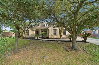11 Crest, Houston, TX 77082