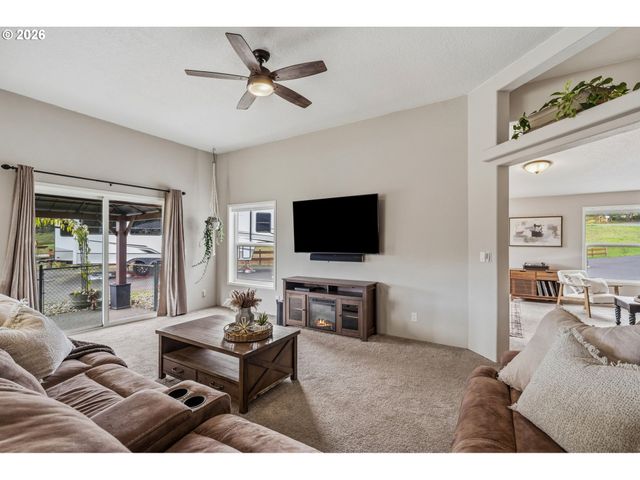 308 Se 412TH Ave, Washougal, WA 98671