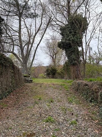 8 Wellington Lane Ave, Lexington, MA 02421