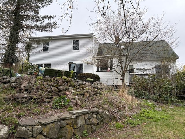 8 Wellington Lane Ave, Lexington, MA 02421