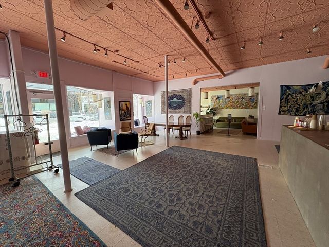 365 Huron Ave, Cambridge, MA 02138