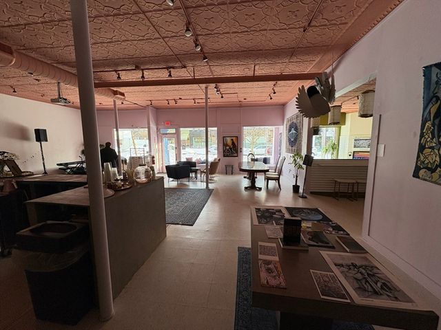 365 Huron Ave, Cambridge, MA 02138