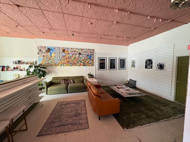 365 Huron Ave, Cambridge, MA 02138