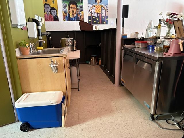 365 Huron Ave, Cambridge, MA 02138