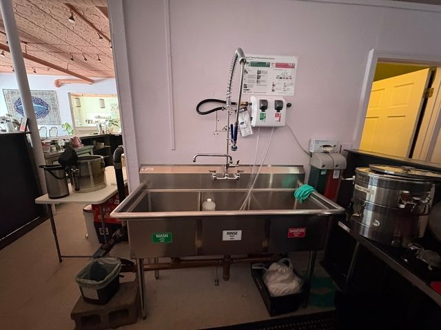 365 Huron Ave, Cambridge, MA 02138