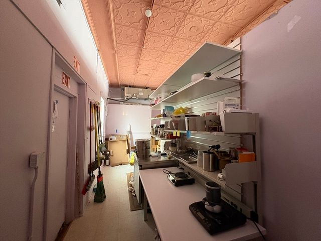 365 Huron Ave, Cambridge, MA 02138