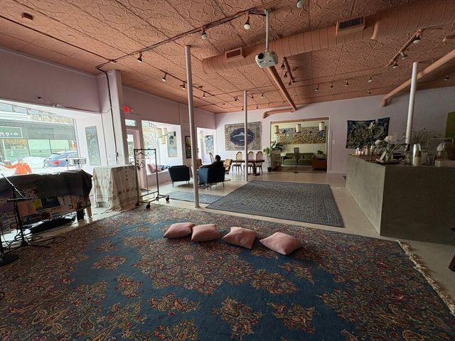 365 Huron Ave, Cambridge, MA 02138