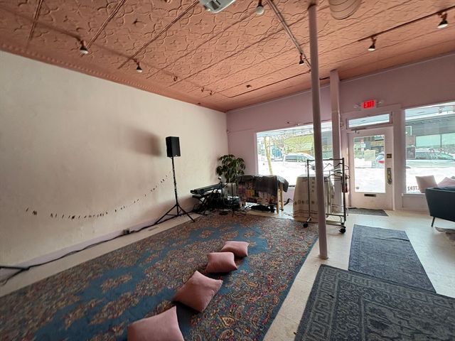 365 Huron Ave, Cambridge, MA 02138