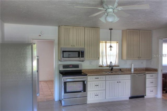 613 SHORE ROAD, Nokomis, FL 34275