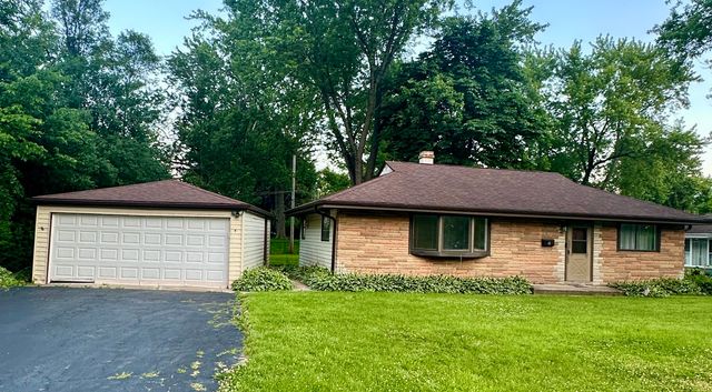 45 Golfview Road, Lake Zurich, IL 60047